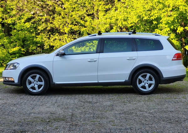 Volkswagen Passat cena 46900 przebieg: 245300, rok produkcji 2014 z Kleczew małe 781